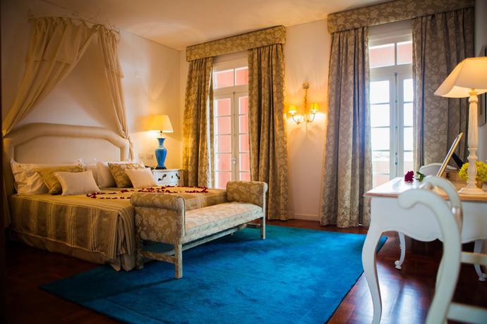 Imagen de la habitación del Hotel Casa Rosa, Lobito. Foto 9