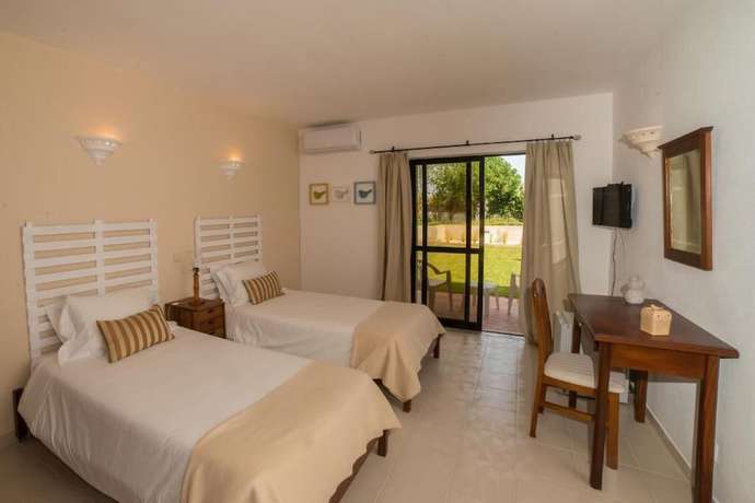 Imagen de la habitación del Hotel Casa Rosa Montes, Lagos. Foto 9