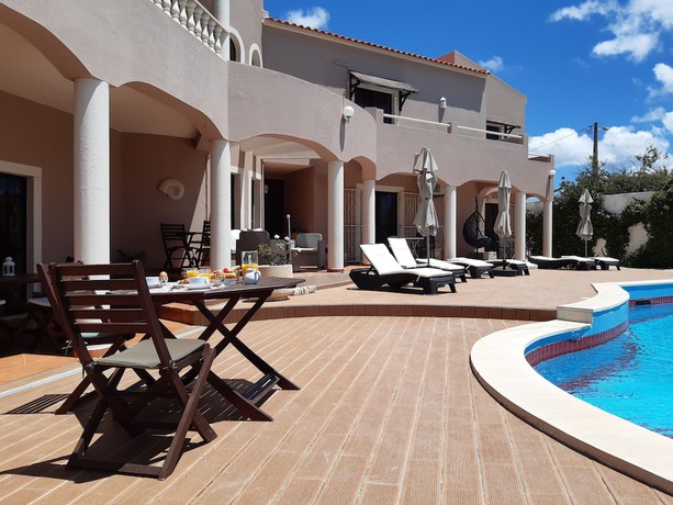 Imagen de la piscina del Hotel Casa Rosa Montes, Lagos. Foto 20