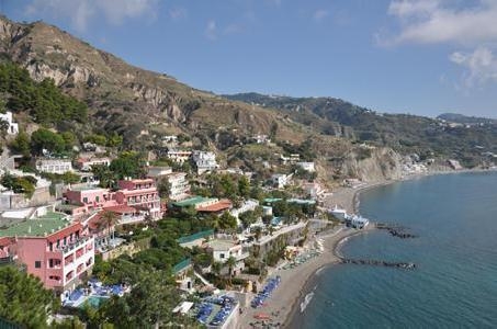 Imagen de los exteriores del Hotel Casa Rosa Terme. Foto 7