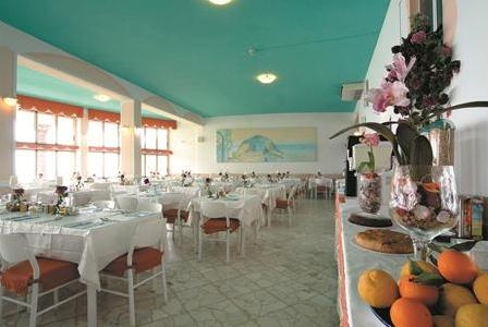 Imagen del bar/restaurante del Hotel Casa Rosa Terme. Foto 3