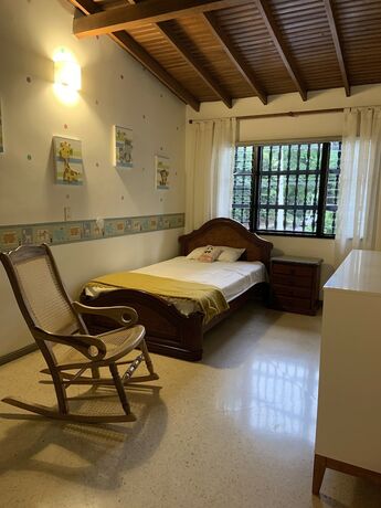 Imagen de la habitación del Hotel Casa Rosales. Foto 17