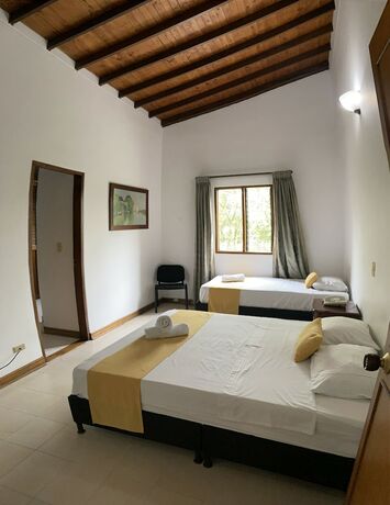 Imagen de la habitación del Hotel Casa Rosales. Foto 18