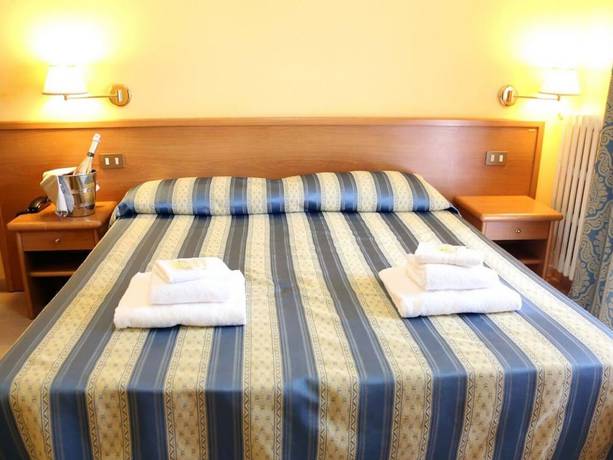 Imagen de la habitación del Hotel Casa Rossa. Foto 9