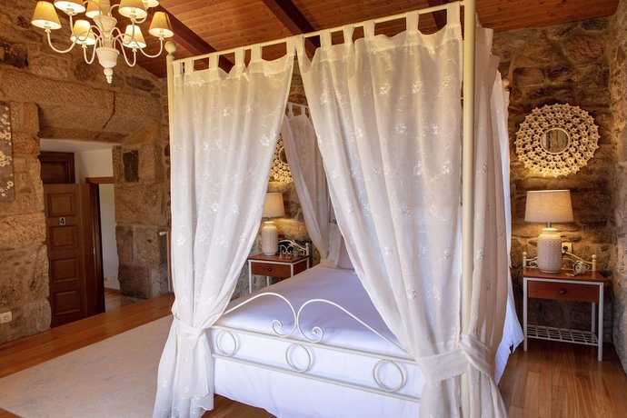 Imagen de la habitación del Hotel Casa Rural As Bentinas. Foto 17