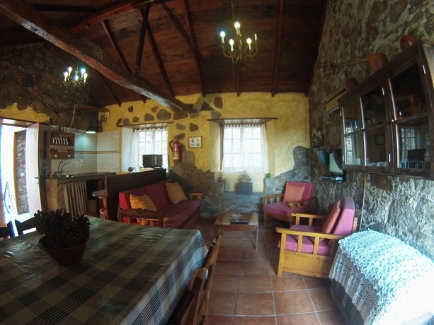 Imagen de los interiores del Hotel Casa Rural Pepita La De Las Flores. Foto 15