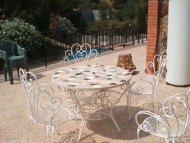 Imagen de los exteriores del Hotel Casa Rural Porta Del Cel. Foto 8