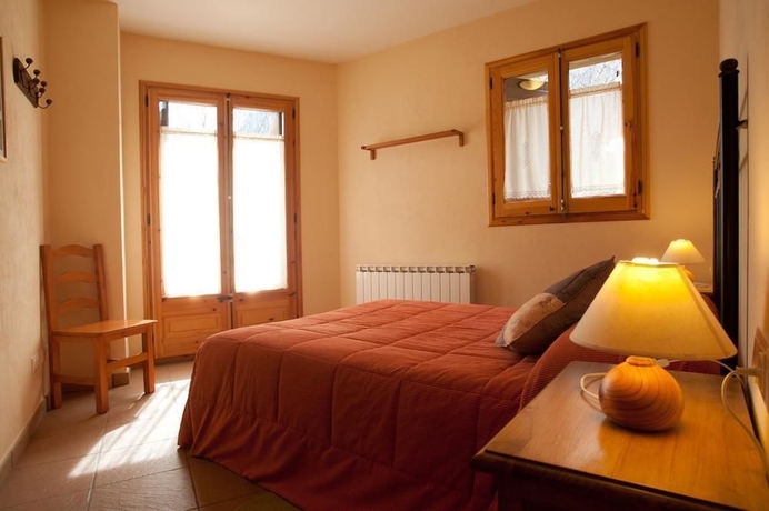 Imagen de la habitación del Hotel Casa Rural l'Hort del Metge. Foto 8