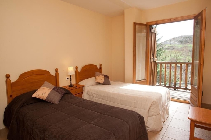 Imagen de la habitación del Hotel Casa Rural l'Hort del Metge. Foto 9