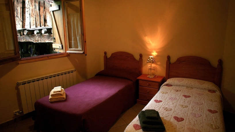 Imagen de la habitación del Hotel Casa Rural l'Hort del Metge. Foto 19