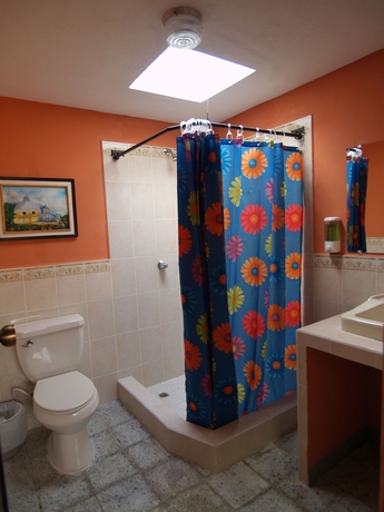 Imagen de la habitación del Hotel Casa Rustica, Antigua Guatemala. Foto 10