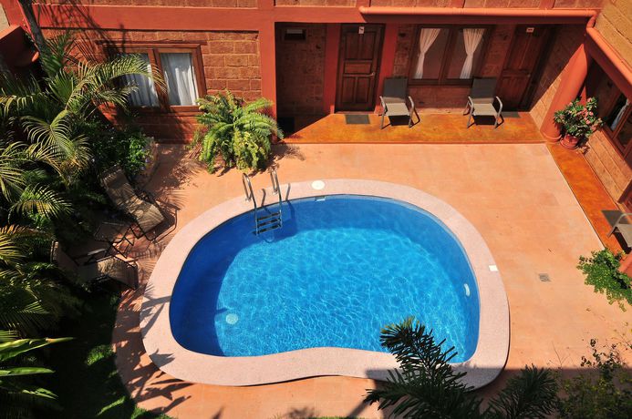 Imagen de la piscina del Hotel Casa San Pancho. Foto 16