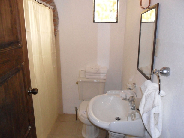 Imagen de la habitación del Hotel Casa Sangre De Cristo. Foto 4