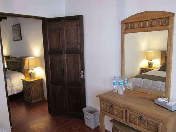 Imagen de la habitación del Hotel Casa Sangre De Cristo. Foto 5