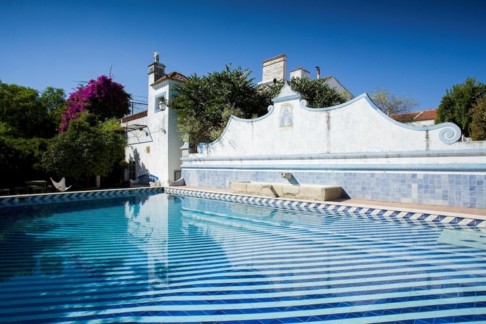 Imagen de la piscina del Hotel Casa Santos Murteira. Foto 17