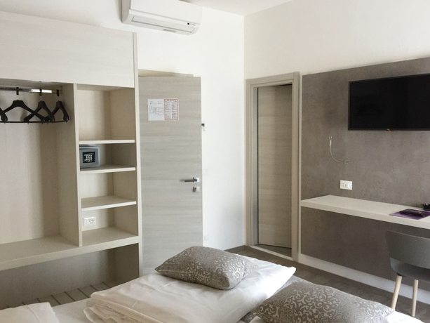 Imagen de la habitación del Hotel Casa Serena, Malcesine. Foto 8