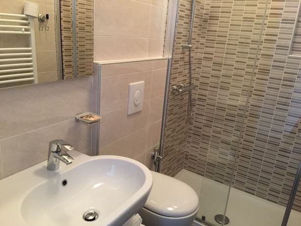Imagen de la habitación del Hotel Casa Serena, Malcesine. Foto 14