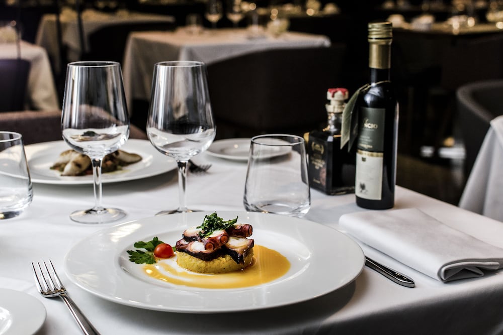 Imagen del bar/restaurante del Hotel Casa Serras Andorra. Foto 3