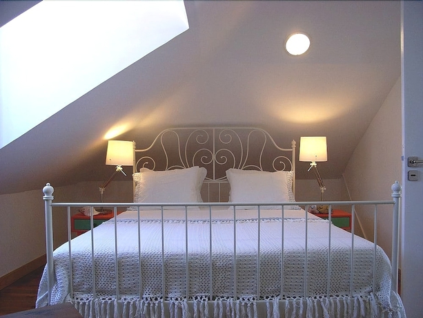 Imagen de la habitación del Hotel Casa Sesimbra. Foto 8