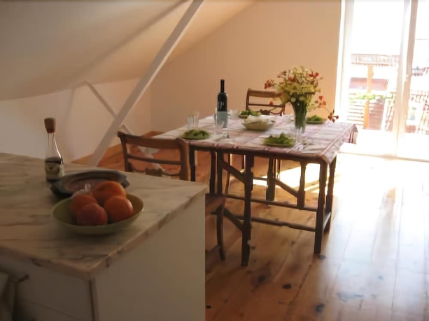 Imagen de la habitación del Hotel Casa Sesimbra. Foto 9