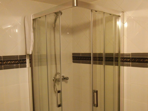 Imagen de la habitación del Hotel Casa Suiza. Foto 6