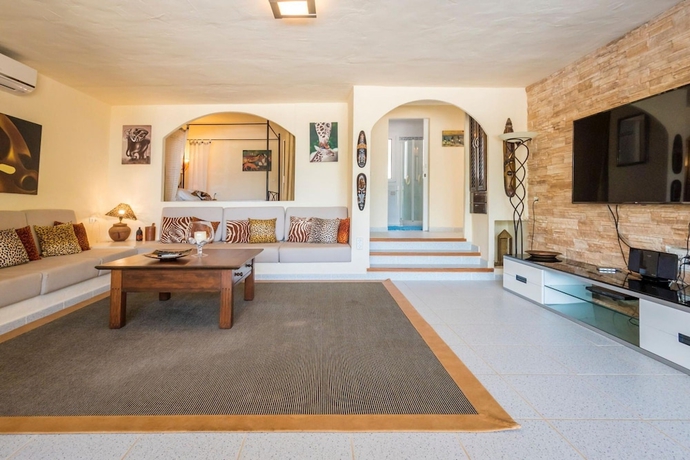 Imagen de la habitación del Hotel Casa Tania Cala Vadella. Foto 11