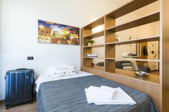 Imagen de la habitación del Hotel Casa Temporanea. Foto 7