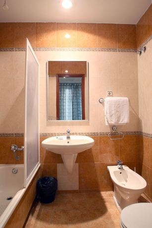 Imagen de la habitación del Hotel Casa Teva Barcelona. Foto 4