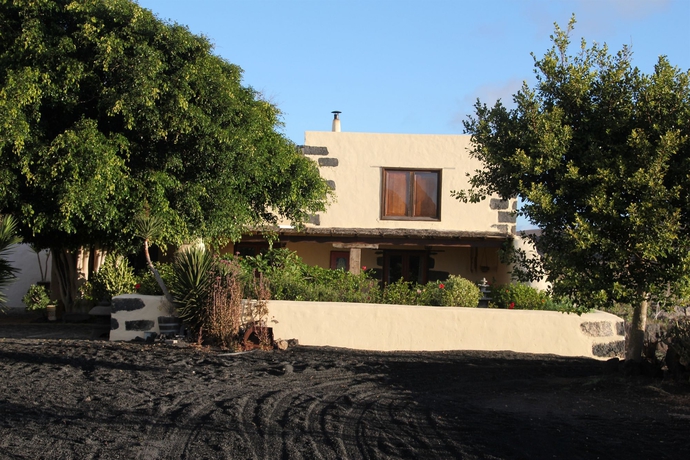 Imagen de los exteriores del Hotel Casa Tomaren. Foto 16