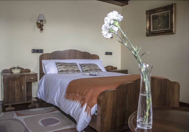 Imagen de la habitación del Hotel Casa Valraiña. Foto 5