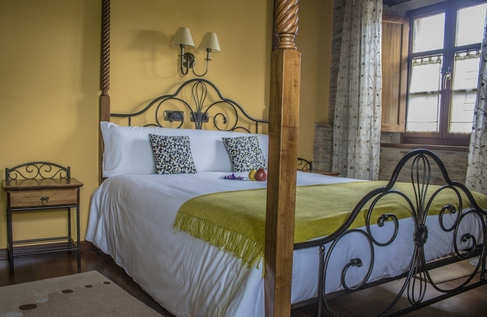 Imagen de la habitación del Hotel Casa Valraiña. Foto 7