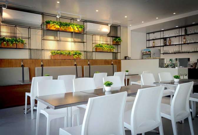 Imagen del bar/restaurante del Hotel Casa Veles Hotel. Foto 8