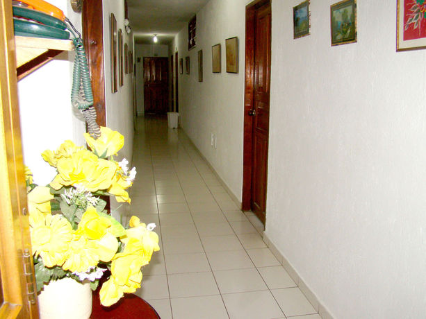 Imagen de los exteriores del Hotel Casa Vieja. Foto 13