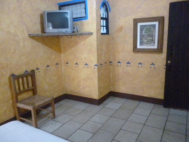 Imagen de la habitación del Hotel Casa Vieja, Puerto Escondido. Foto 5