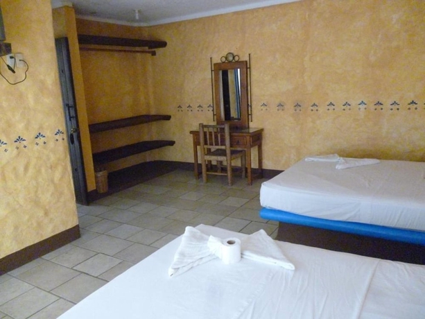 Imagen de la habitación del Hotel Casa Vieja, Puerto Escondido. Foto 7