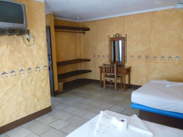 Imagen de la habitación del Hotel Casa Vieja, Puerto Escondido. Foto 8