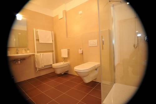 Imagen de la habitación del Hotel Casa Vigolana Natural Garn&igrave;. Foto 16