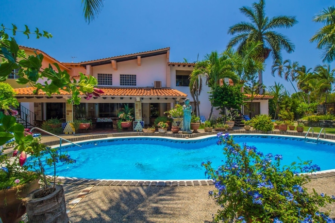 Imagen de la piscina del Hotel Casa Virgilios Bandb. Foto 18
