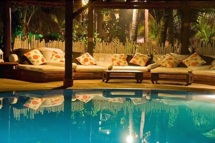 Imagen de la piscina del Hotel Casa Yalma Kaan Sensor. Foto 16