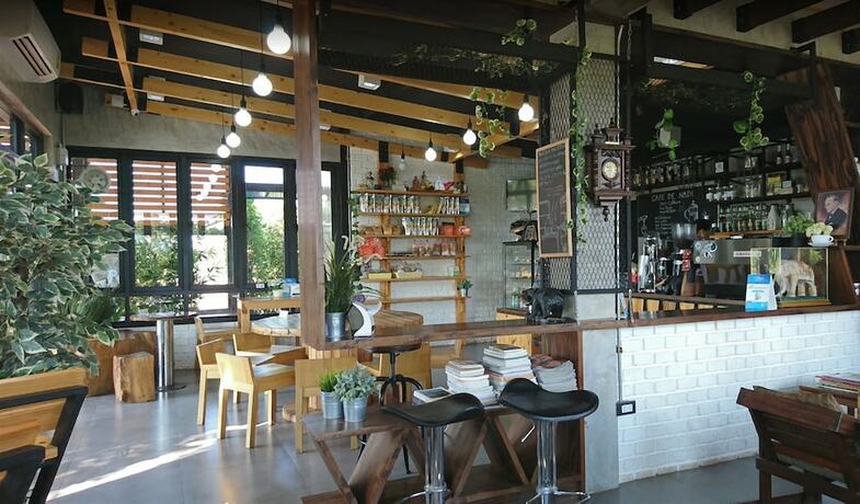 Imagen del bar/restaurante del Hotel Casa and Cafe De Nadi. Foto 15