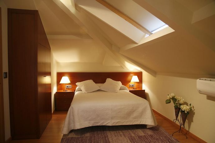 Imagen de la habitación del Hotel Casa de Caldelas. Foto 7