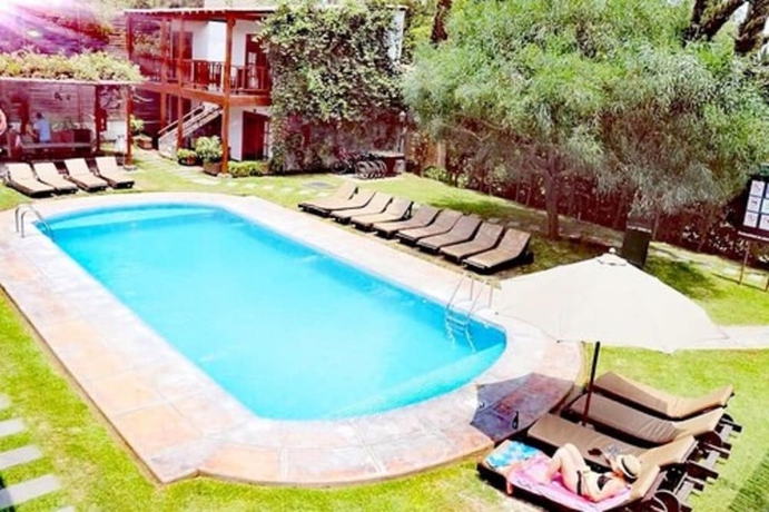 Imagen de la piscina del Hotel Casa de Campo Cieneguilla. Foto 18