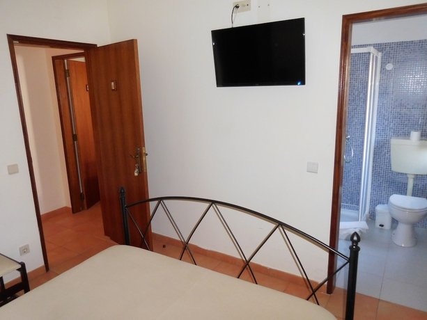 Imagen de la habitación del Hotel Casa de H&oacute;spedes Celeste. Foto 15