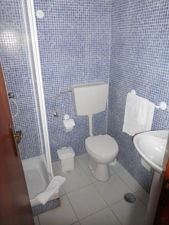 Imagen de la habitación del Hotel Casa de H&oacute;spedes Celeste. Foto 17