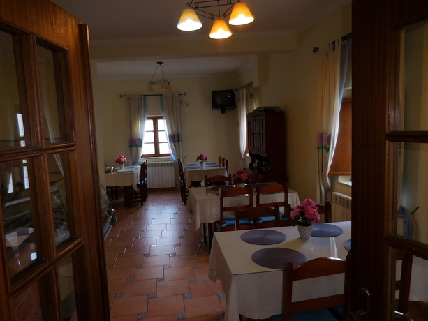Imagen del bar/restaurante del Hotel Casa de H&oacute;spedes Celeste. Foto 4