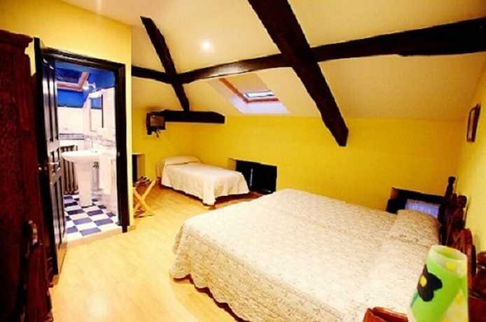 Imagen de la habitación del Hotel Casa de Indianos Don Tomas. Foto 12