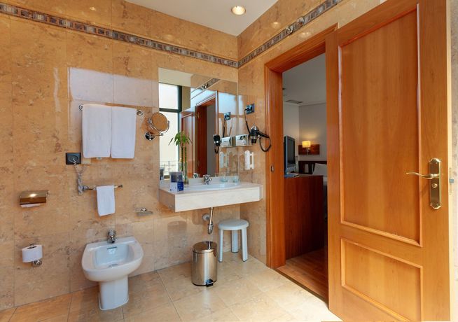 Imagen de la habitación del Hotel Casa de Las Artes, member of Meliá Collection. Foto 14