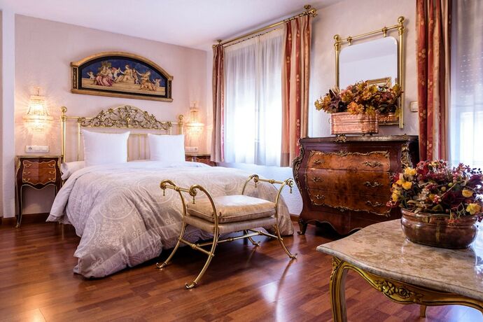 Imagen de la habitación del Hotel Casa de Reyes. Foto 16