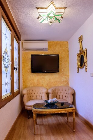 Imagen de la habitación del Hotel Casa de Reyes. Foto 20