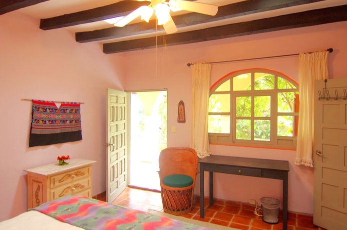 Imagen de la habitación del Hotel Casa de la Noche. Foto 4
